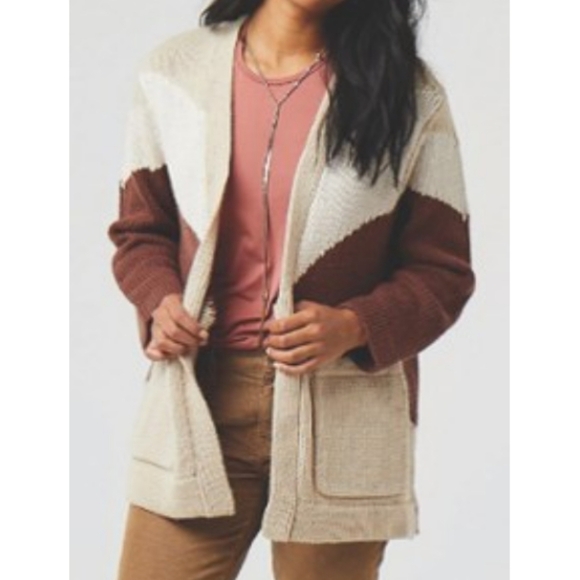 Carve Designs Idlewood Cardigan - Picture 1 of 4